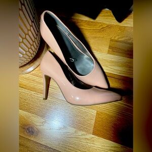Women’s heels